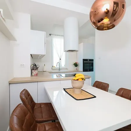 Two Bedroom Near Lidl