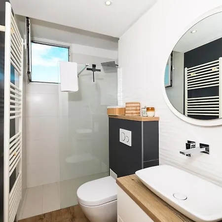 Apartment Two Bedroom Near Lidl